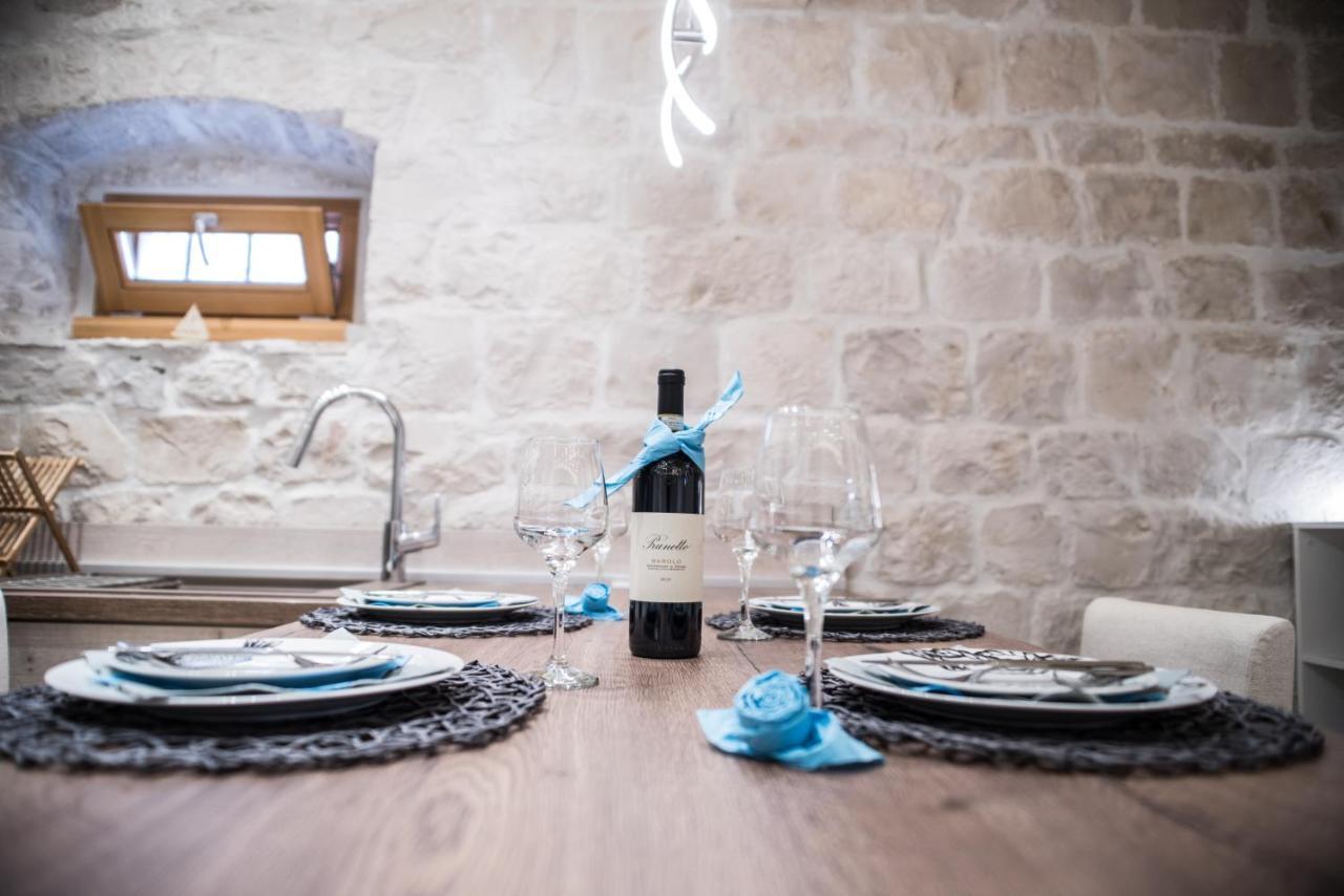 Limestone Heritage House Trogir Extérieur photo