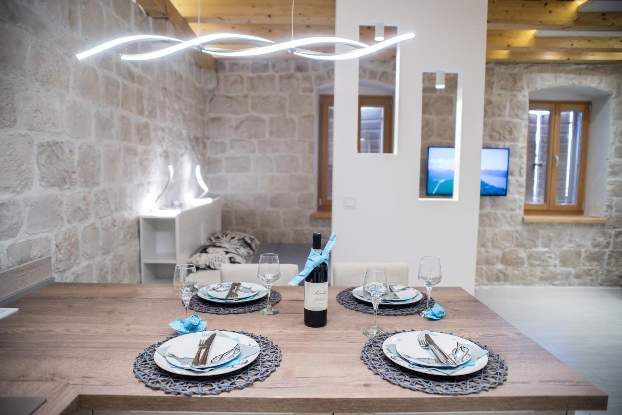 Limestone Heritage House Trogir Extérieur photo